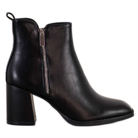 SHELOVET Classic boots with a zipper black
