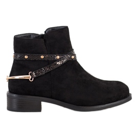 Bestelle Fashionable Black Boots