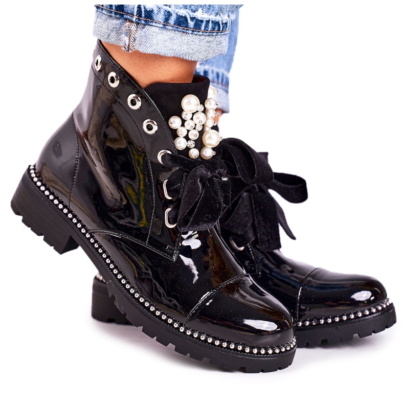 PS1 Women's warm boots with pearls, jets and a ribbon, lacquered Perla black