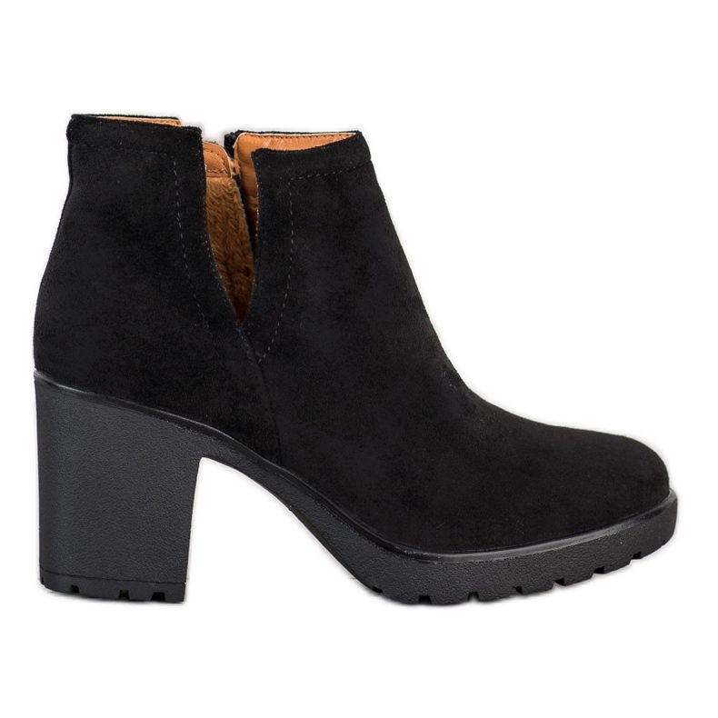 Bella Paris Black Booties With A Cut