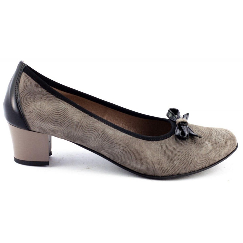 Maxoni Pumps for women on the post 1634 brown Maxoni Pumps for women on the post 1634 brown