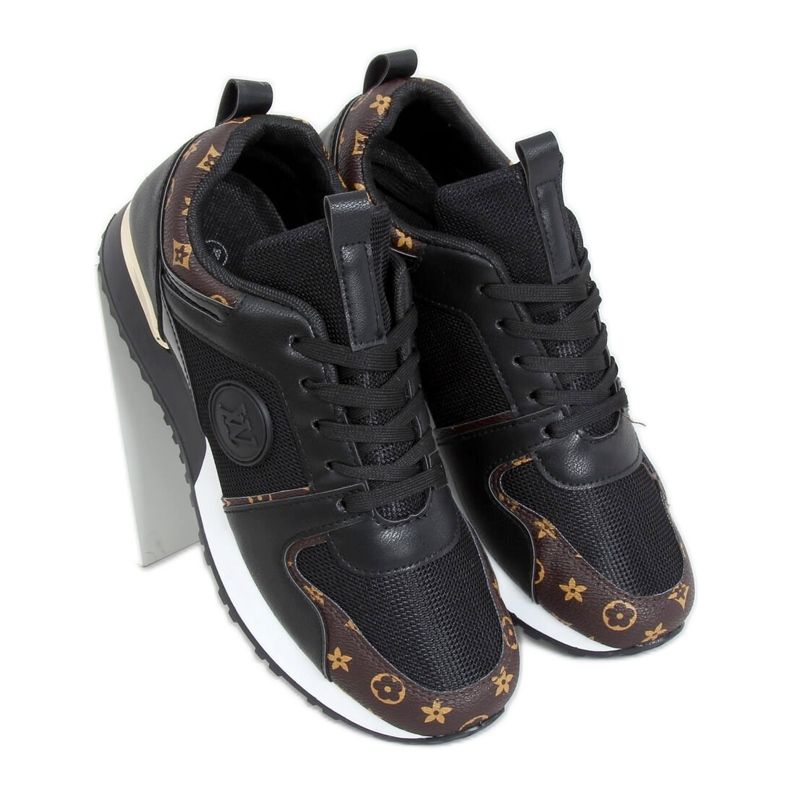 Black VL118P Black sports shoes