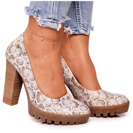 Pumps On A Bar And Platform Maciejka Gold-Beige 02629-25 brown golden Pumps On A Bar And Platform Maciejka Gold-Beige 02629-25 brown golden