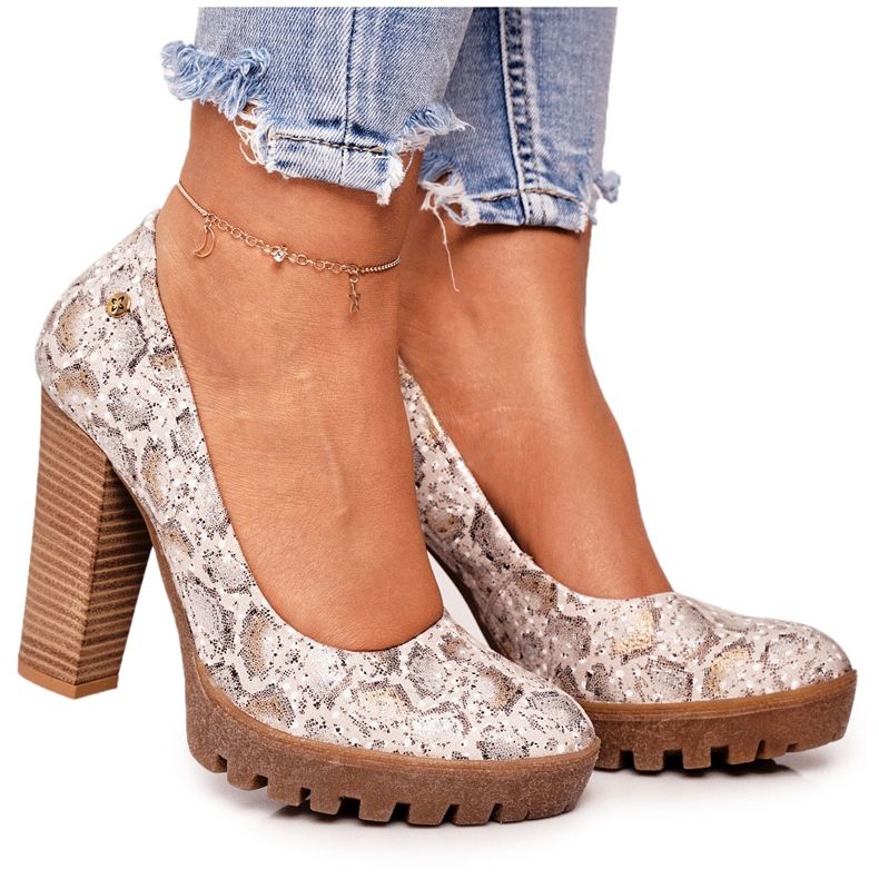 Pumps On A Bar And Platform Maciejka Gold-Beige 02629-25 brown golden