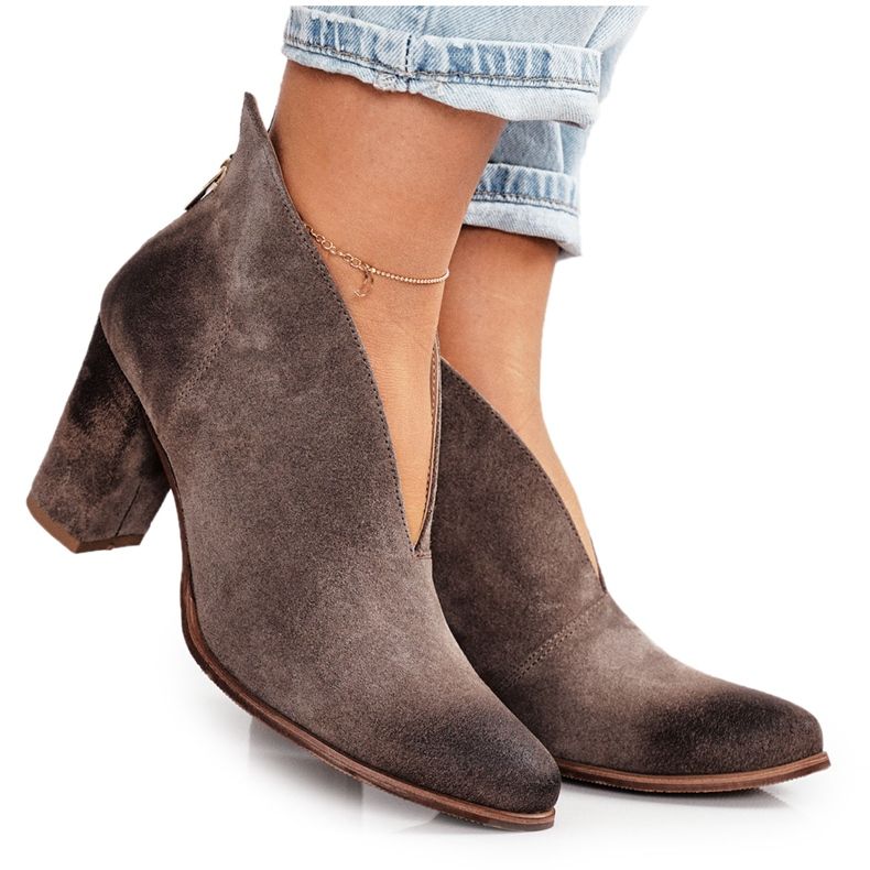 Suede Booties On A Post With A Cut Exquisite 1231 Cappuccino brown