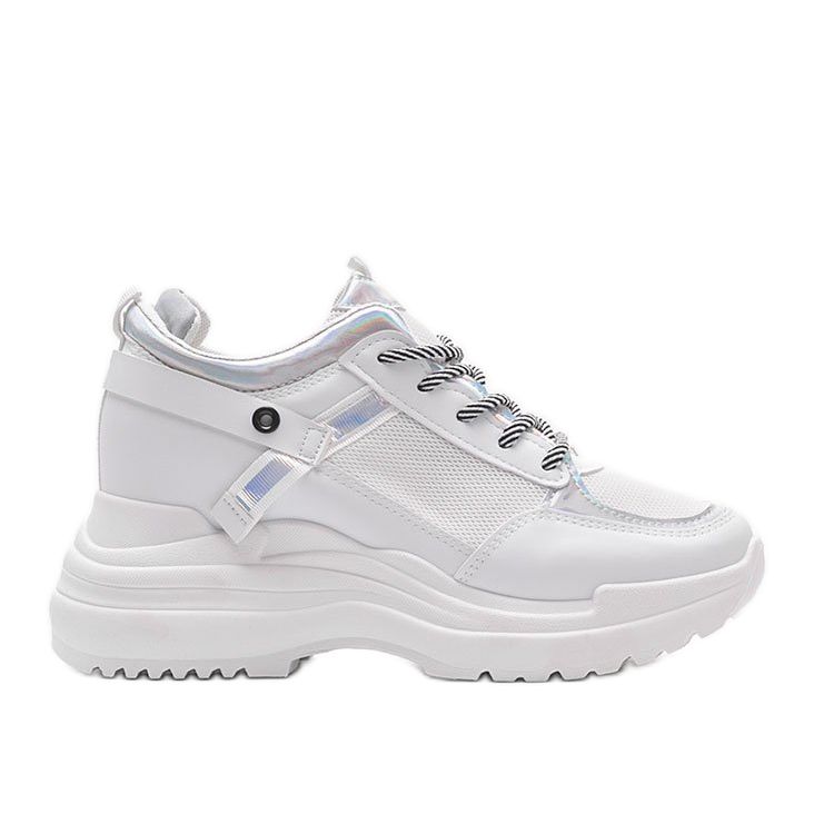 White sneakers on a thick Johan's sole