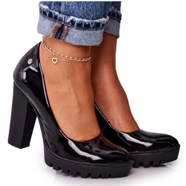 Pumps On A Bar And Platform Maciejka Black Lacquered 02629-05 Pumps On A Bar And Platform Maciejka Black Lacquered 02629-05