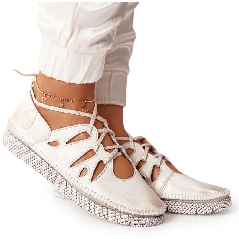 Women's Leather Shoes Maciejka Beige-Gold 04449-25 golden