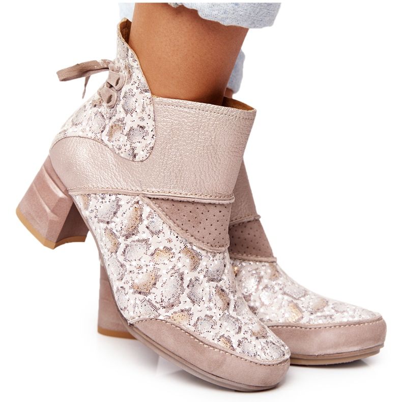 Women's Leather Boots On A Heel Maciejka Gold Beige 03963-20 golden