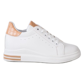 Ideal Shoes Spring Wedge Sneakers white