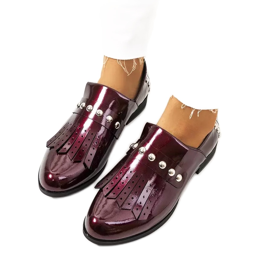 Maroon slip top on shoes