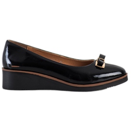 Lacquered ballerinas VINCEZA black