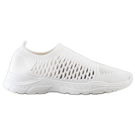 Ideal Shoes Comfortable openwork sneakers white