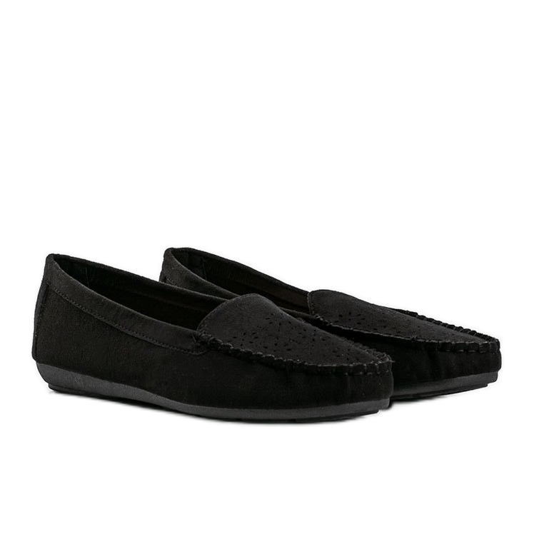 Black loafers with an openwork Justine toe