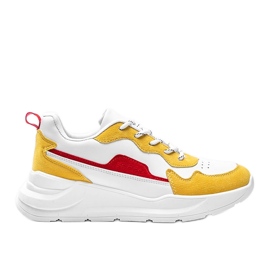 White sneakers with yellow Alexia accessories