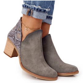 Women's Leather Boots On A Heel Maciejka Gray GAD 04492 silver grey