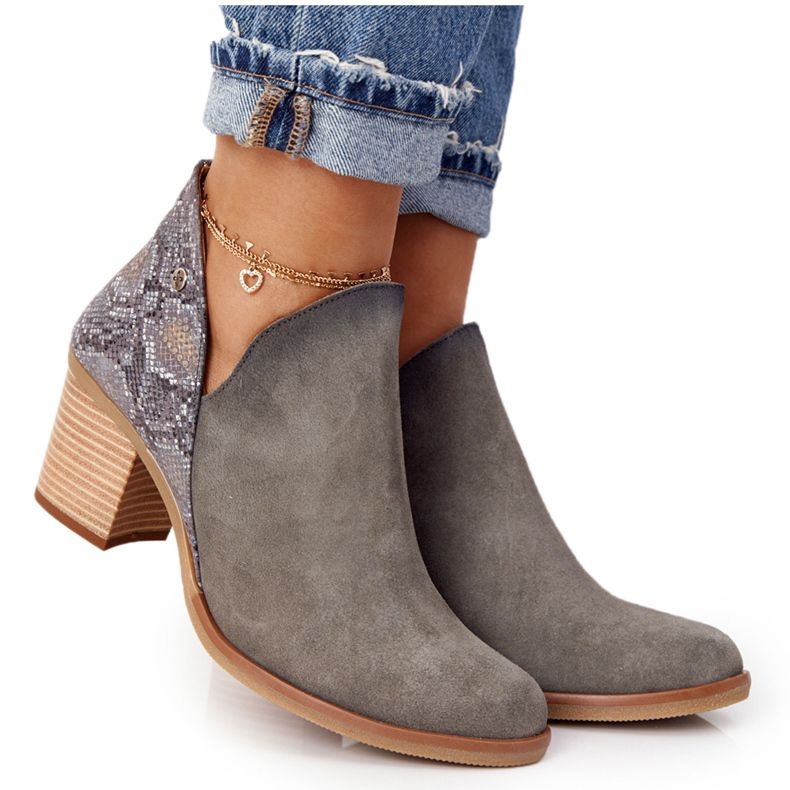 Women's Leather Boots On A Heel Maciejka Gray GAD 04492 silver grey