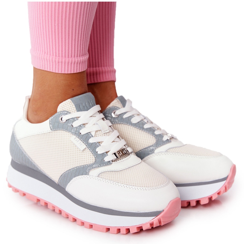 Leather Sports Shoes On the Platform GOE HH2N4008 White multicolored Leather Sports Shoes On the Platform GOE HH2N4008 White multicolored