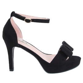 Black 9R32 Black platform sandals