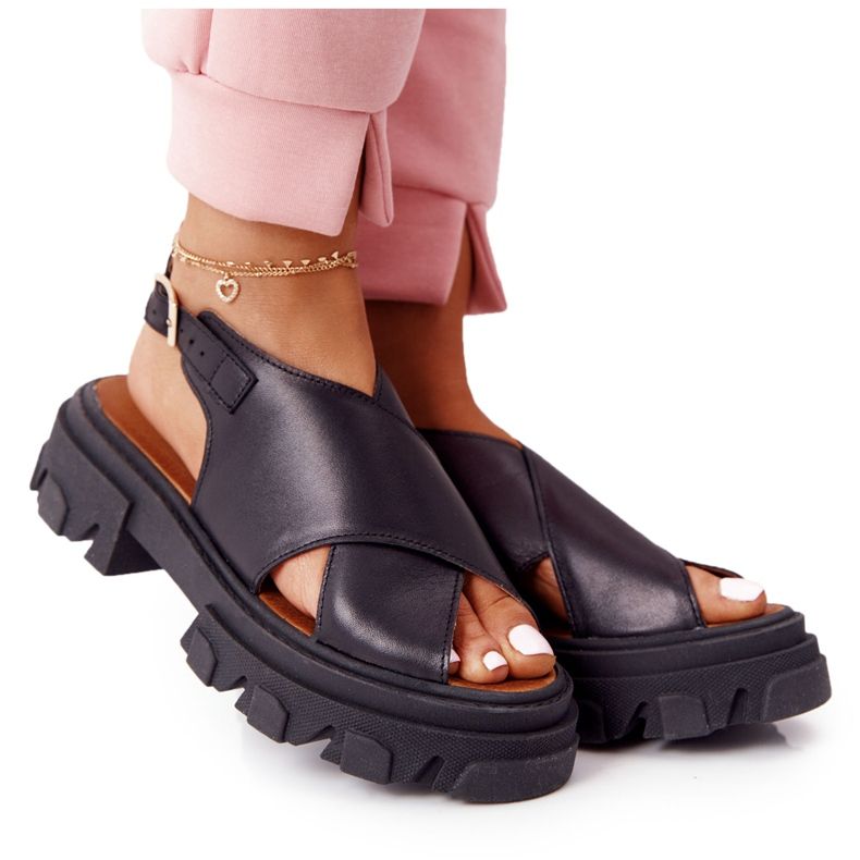 Leather Sandals On The Platform Lewski Shoes 3018-0 Black