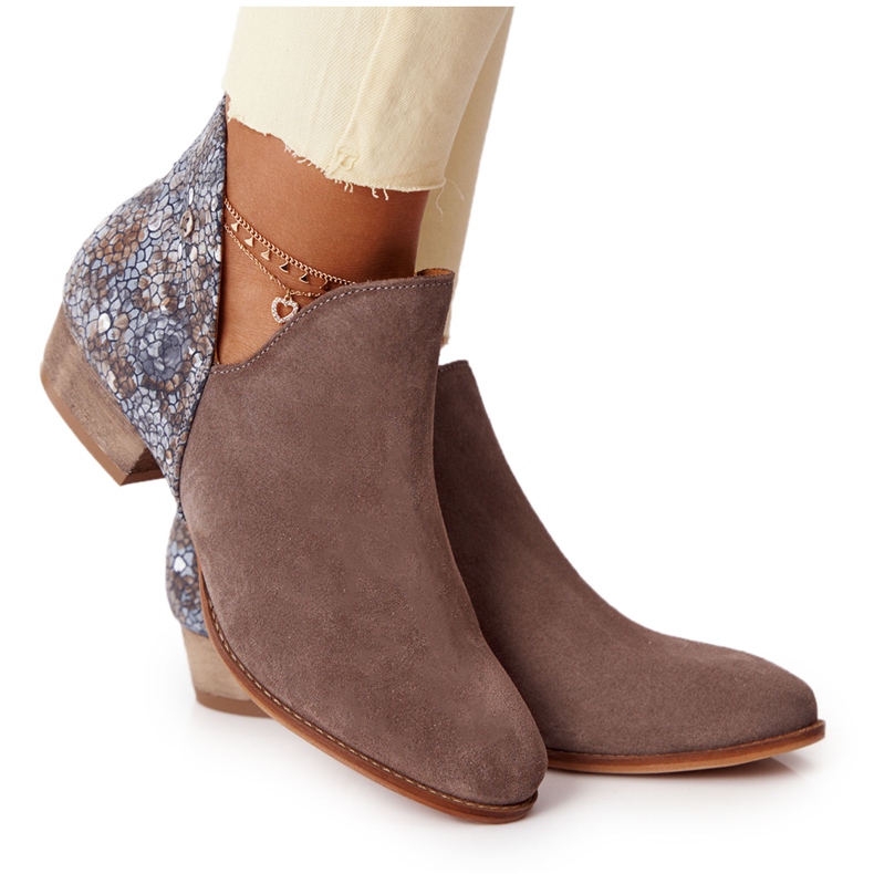 Women's leather boots Maciejka Dark Beige 04091-65