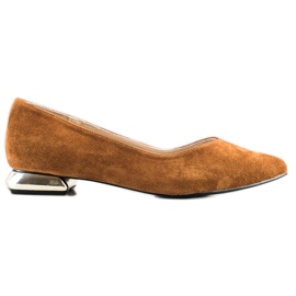 Goodin Flat Heel Pumps brown