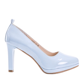 Blue pumps on the Lady platform