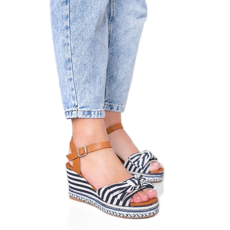Blue and white wedge Dulce sandals