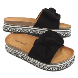 Black 7705 Black slippers on the decorated sole