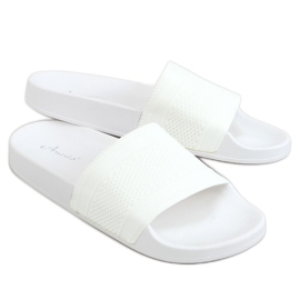 White knitted slippers MU-5 White