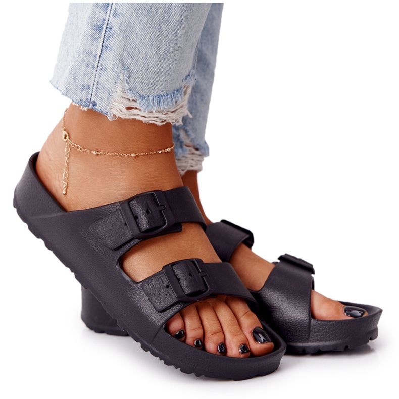 NEWS Women's Black Stacy Rubber Slippers