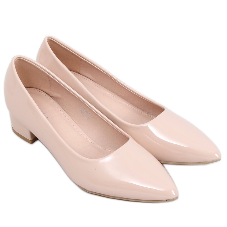Low-heeled pumps beige CC206P Beige