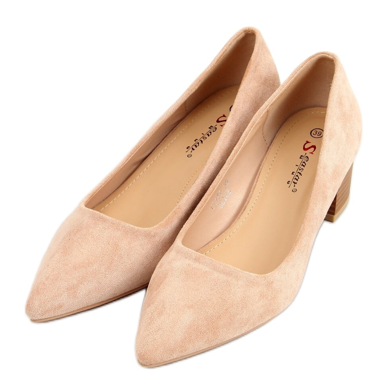 Pumps on a wooden heel beige CL75P Beige Pumps on a wooden heel beige CL75P Beige