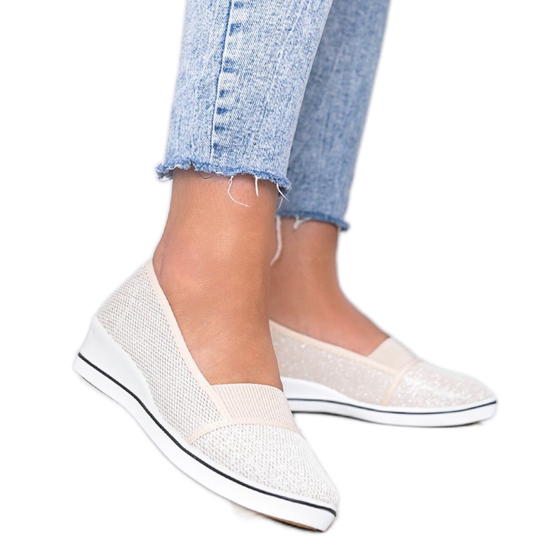 Beige shiny ballerinas on the wedge Glam Star