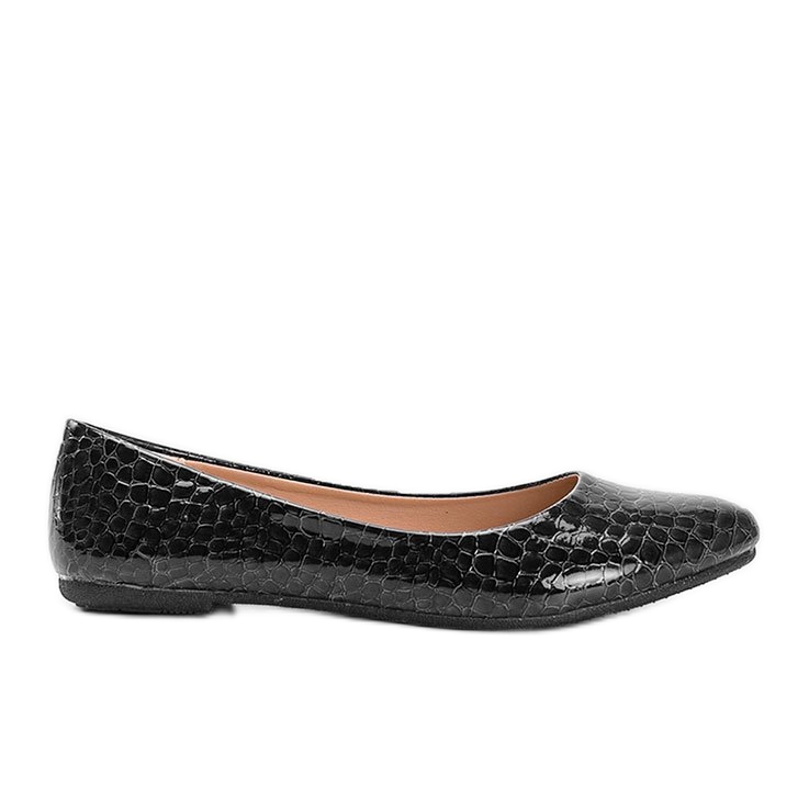 Black lacquered ballerinas in the crocodile skin pattern I wish