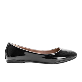 Black lacquered Sixth Avenue ballerinas