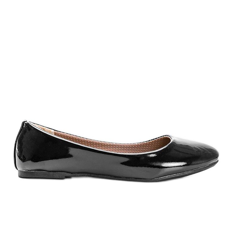 Black lacquered Sixth Avenue ballerinas