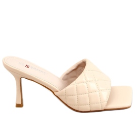 Quilted beige T367P Beige slippers