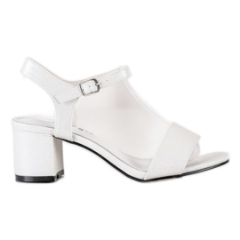 Goodin Comfortable Sandals On A Bar white