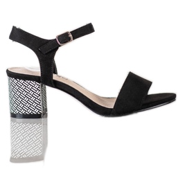 Goodin Comfortable Sandals On A Bar white black