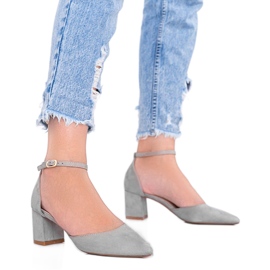 Gray pumps on the low Gemma post grey