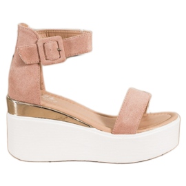 Small Swan Sandals On The White Wedge pink