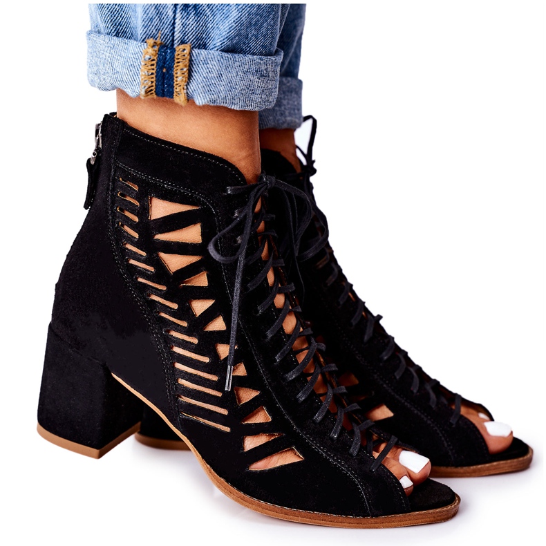 Suede Openwork Boots Maciejka Red 04040-01 Black