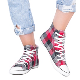 Shape of You red, checkered sneakers black grey
