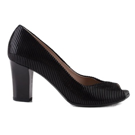 Marco Shoes black leather striped pumps