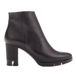 Marco Shoes Bold boots made of natural grain leather with a thick heel black