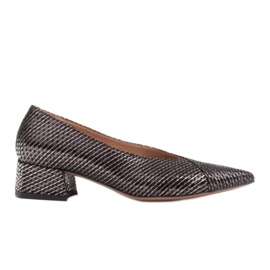 Marco Shoes Black pumps made of unusual striped leather Marco Shoes Black pumps made of unusual striped leather