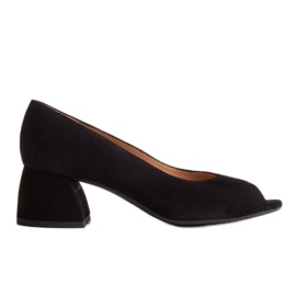 Marco Shoes Black suede pumps with a stable heel