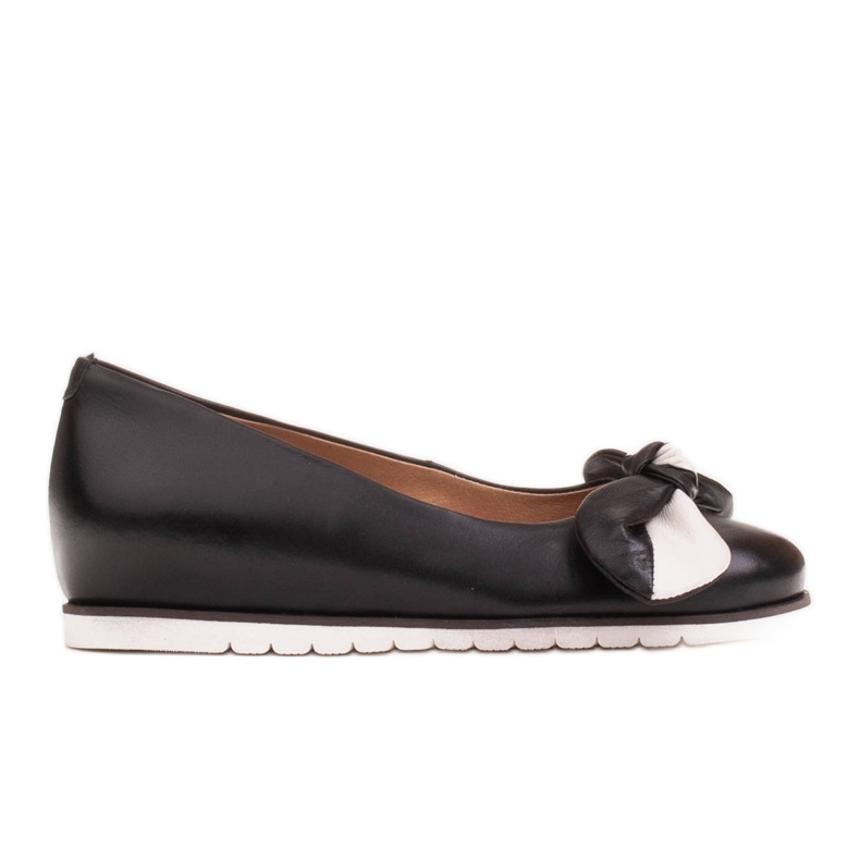 Marco Shoes Comfortable low shoes with a hidden wedge black