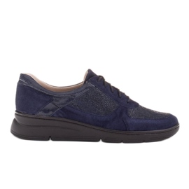 Radoskór Comfortable shoes for a wider foot on a light sole navy blue